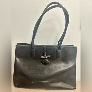 Longchamp Black Leather Tote with Structured Design